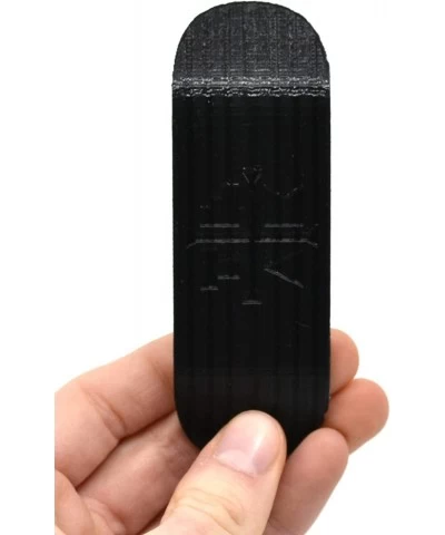 Finger Snow Skate Midnight Black Colorway 99mm Long 33mm Wide $23.99 Finger Toys