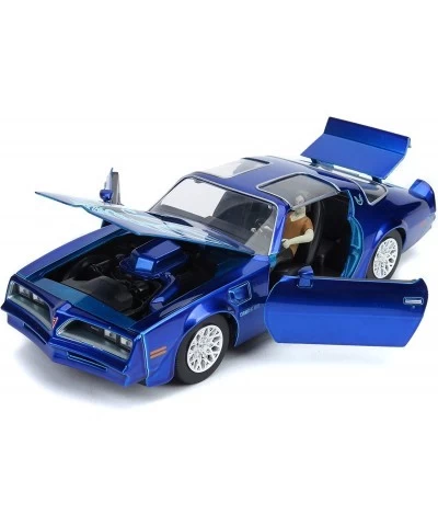 Hollywood Rides It Chapter Two Pennywise & Henry Bower's Pontiac Firebird 1: 24 Blue Die-Cast Vehicle with 2.75" Die-Cast Fig...